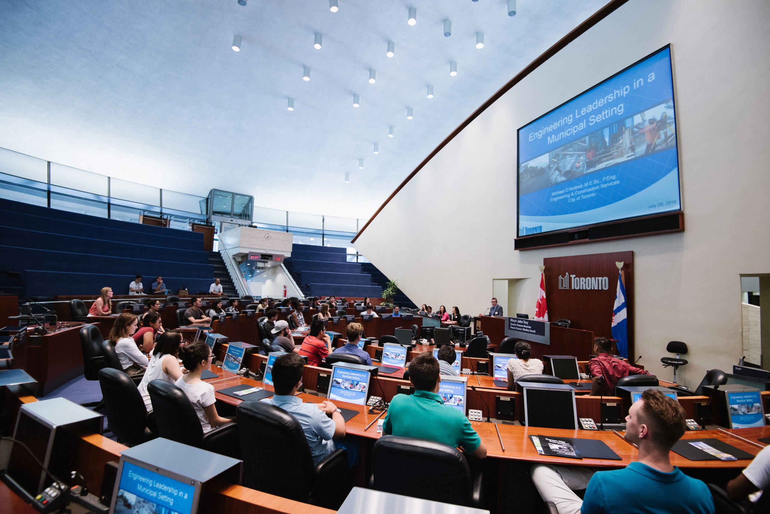 Summer program students take a trip to City Hall to learn about engineering leadership in a municipal setting. (2016–2017)